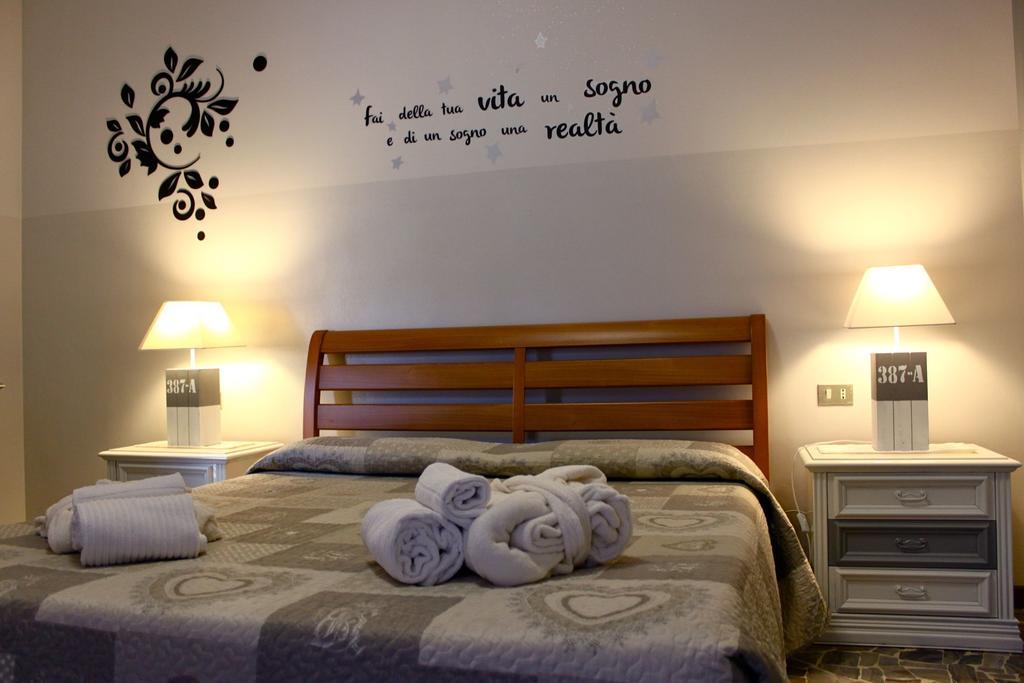 Antica Brianza Alloggi Bed and Breakfast Μπέργκαμο Δωμάτιο φωτογραφία