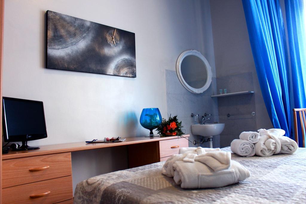 Antica Brianza Alloggi Bed and Breakfast Μπέργκαμο Δωμάτιο φωτογραφία